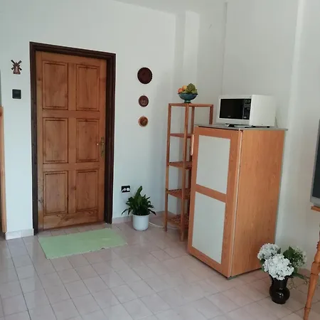 Balcsi بيت للعطل Balatonmáriafürdő
